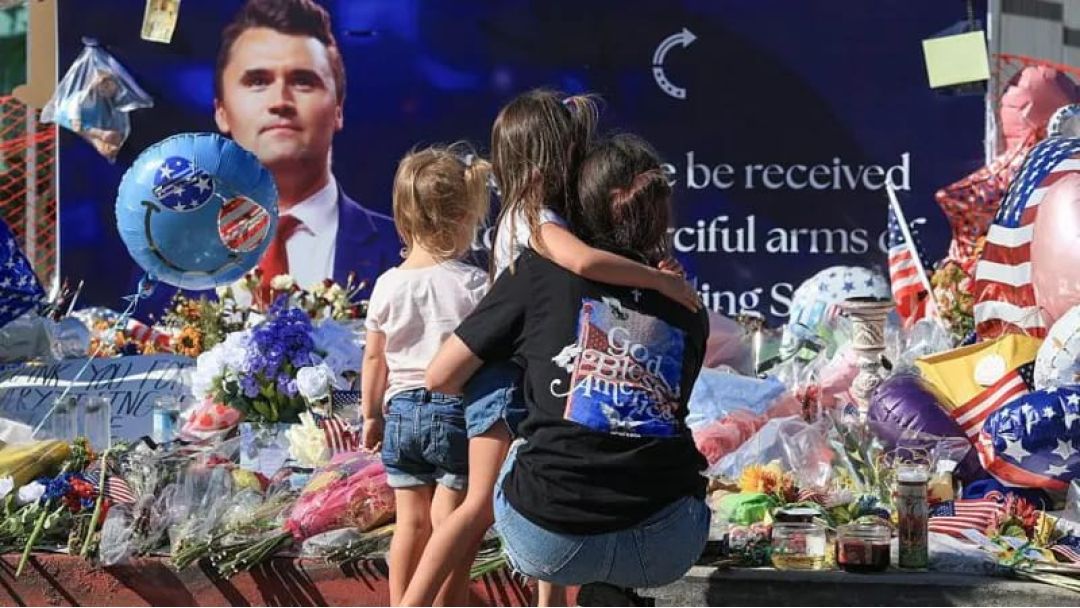Wanda ake zargi da laifi kan Charlie Kirk ya amsa laifi a cikin wasikar boye ga ɗan dakinsa, cewar masu shari’a