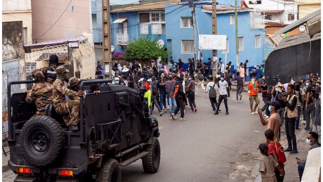  Madagascar’s Junior Doctors Join Youth-Led Protests As Anger Grows Over Poor Pay, Health Conditions