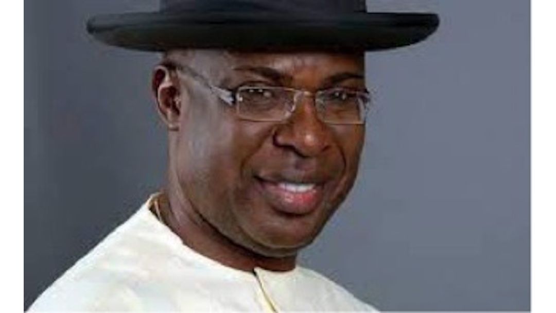 Onye ọchịchị Bayelsa bụ́ Timipre Sylva jụrụ okwu gbasara mgbalị ịtụgharị ọchịchị nke dara ada