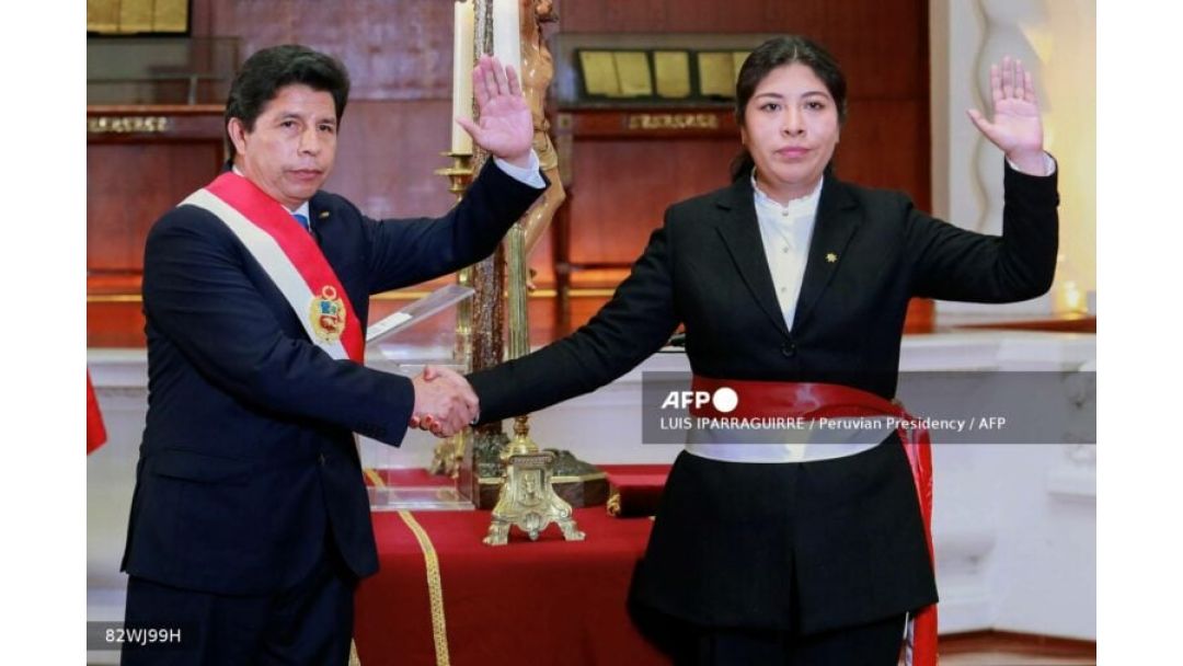 Peru akpụpụ mmekọrịta ndọrọ ndọrọ ọchịchị ya na Mexico n’ihi ebe mgbaba e nyere onye mbụ bụ onye isi oche ndị isi