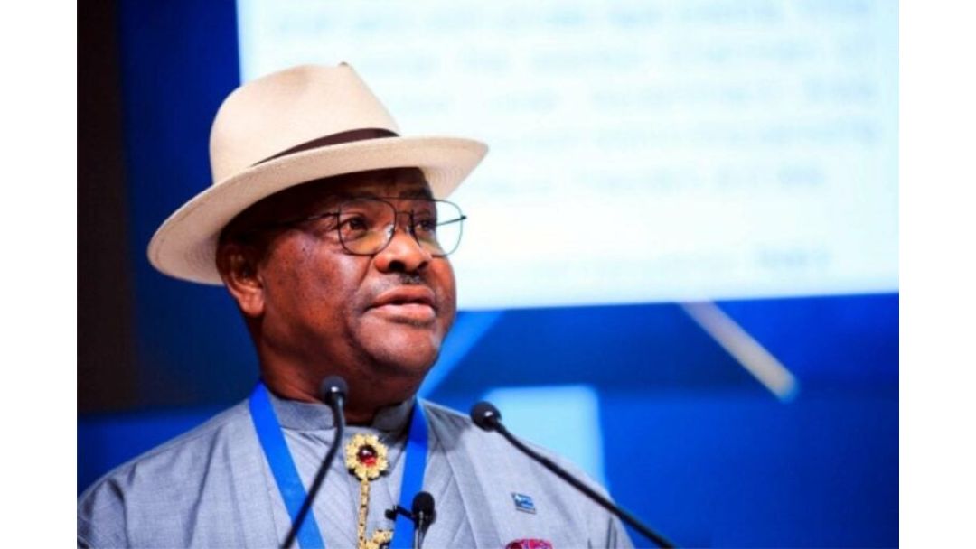 Wike Kòkó Ṣàkíyèsí Turaki Nígbàtí Òjọ̀ Àwọn ọlọ́pàá Ti Pa Ààfin PDP