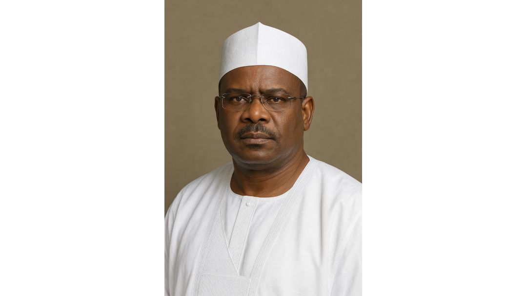 Ndume Yin Iyìn fún Tinubu Lórí Ìmúdàgba Àwòkòso Sojà, Sí í Béèrè Kí Wọ́n Túbọ̀ Gbé Owó Ọyà Ga