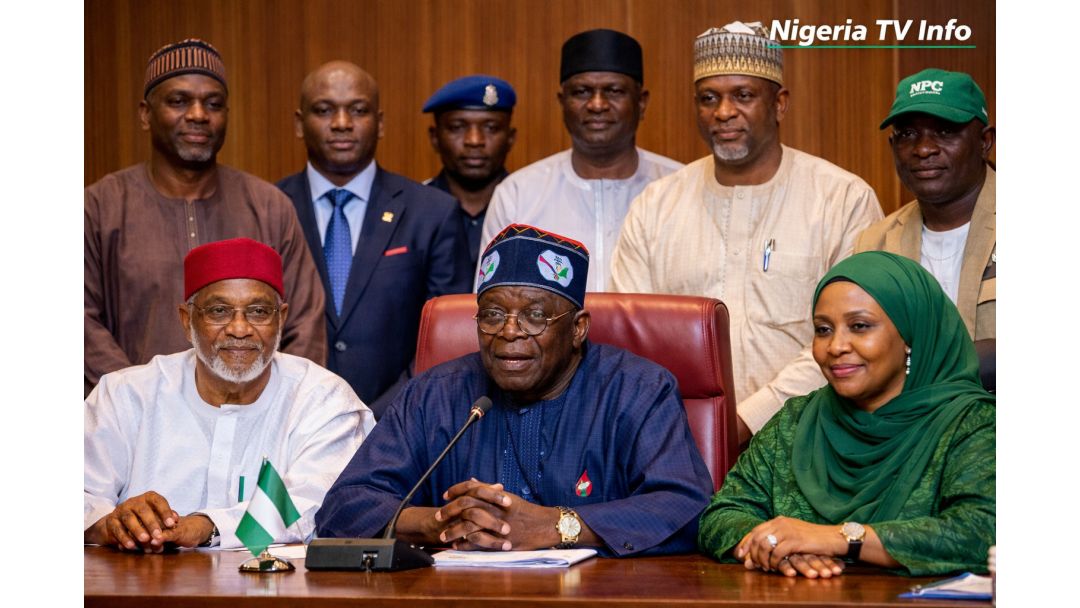 Tinubu Ṣe Àwọn Yíyàn Ọ́fíìsì Tuntun, Dáàbò Bo Alákóso CAC àti Kọmísọ́nà Méje