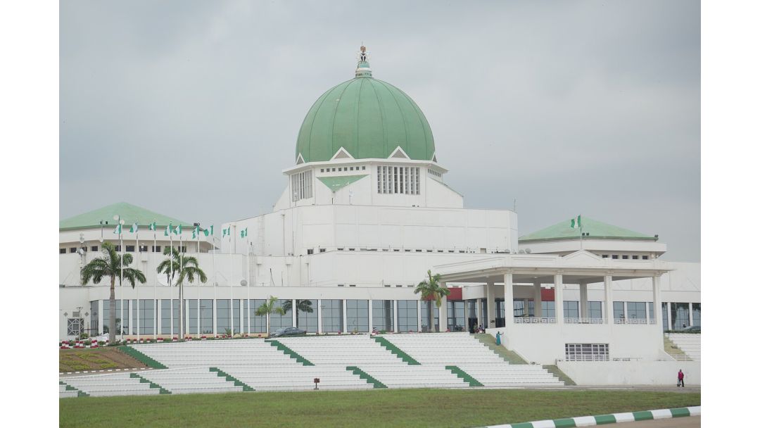“Mgbanwe Ndọrọ Ndọrọ ọchịchị: Ndị Gọvanọ Na-eme Ka Ha Jide Tiketi Senate, Na-ewepụ Ndị Oche Ugbua”