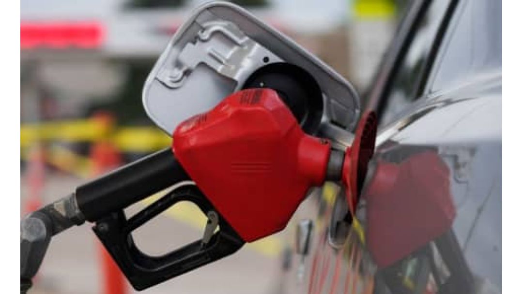 Farashin Fetur Ya Sauka a Manyan Depot Ƙasa da Na Dangote Refinery
