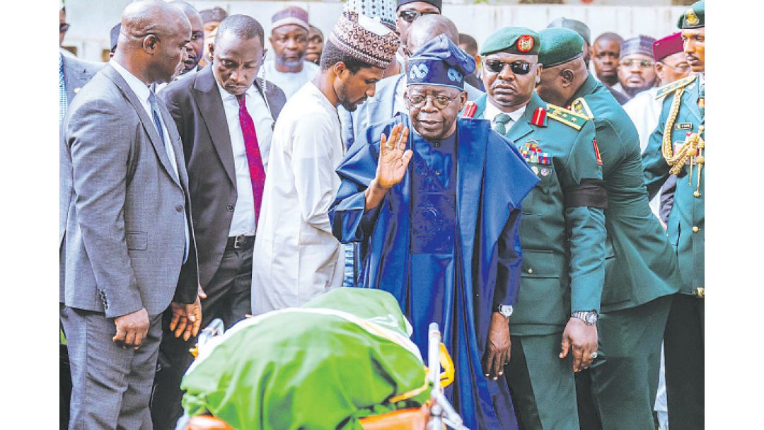 Buhari hapụrụ ọfịs ya n’ime otuto na nsọpụrụ."