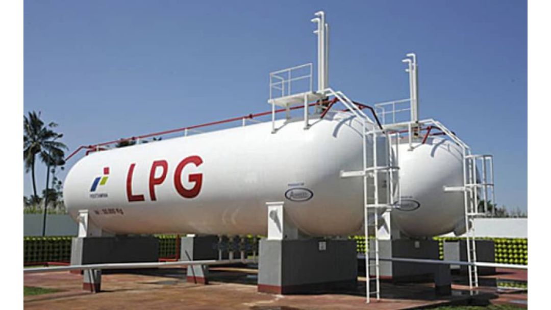 Tashin hankali yayin da Dangote ke matsa lamba don rage farashin iskar gas dafa abinci, 'yan kasuwa sun mayar da martani.