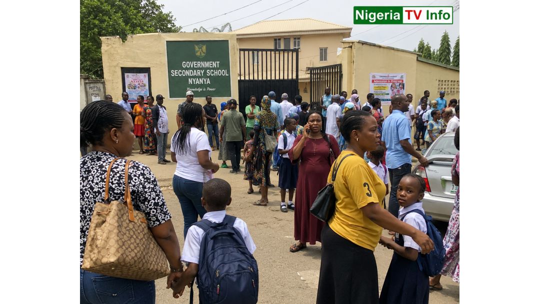 Ìbànújẹ àti Ìbẹ̀rù gbà àwọn ilé-ìwé ní àgbègbè Abuja, àwọn òbí yọ ọmọ kúrò ní ilé-ìwé nítorí ìròyìn ìjìyà ìtẹ̀síwájú jíjà ọmọ