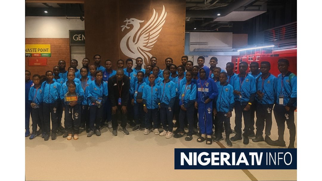 Ụmụ akwụkwọ nke Premier School nwere nnukwu ụtọ n’oge njem bọlụ ha gara na UK.