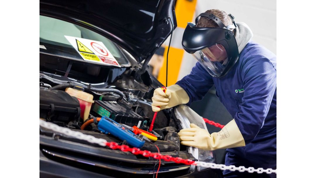Nigeria to train 2,000 youths in electric vehicle maintenance, manufacturing